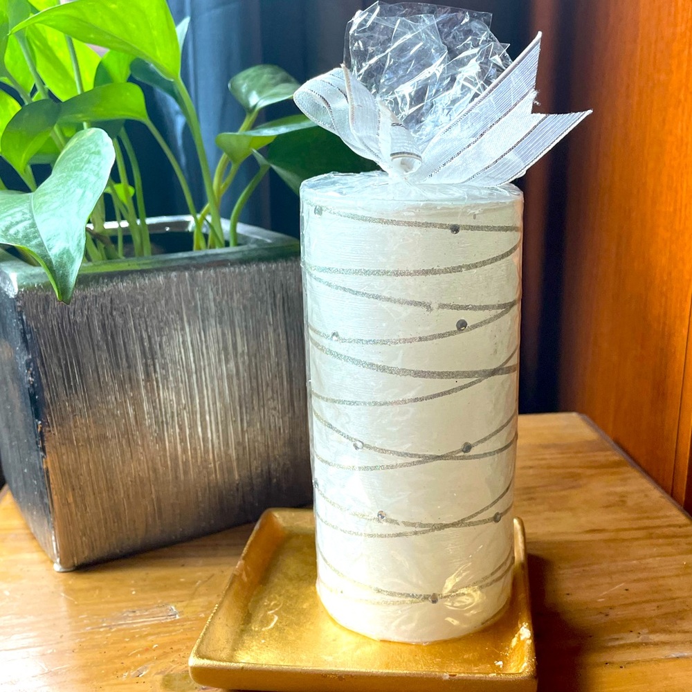 Nordstrom’s sparkly pillar candle